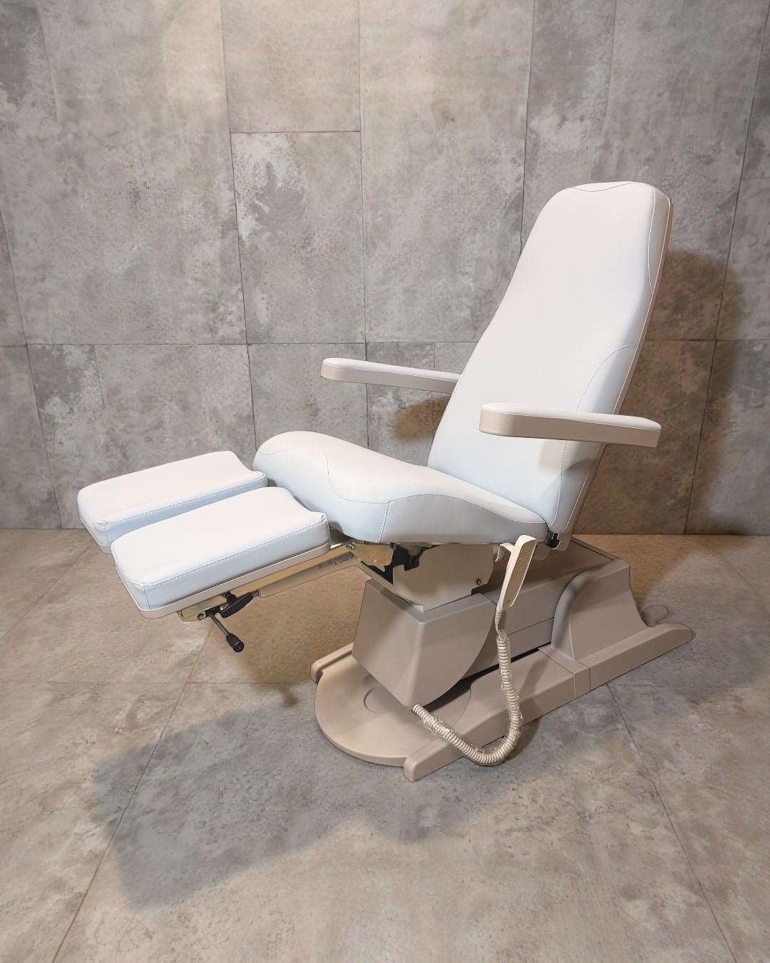 MB Behandelstoel PODO ( stone ) - Afbeelding 2